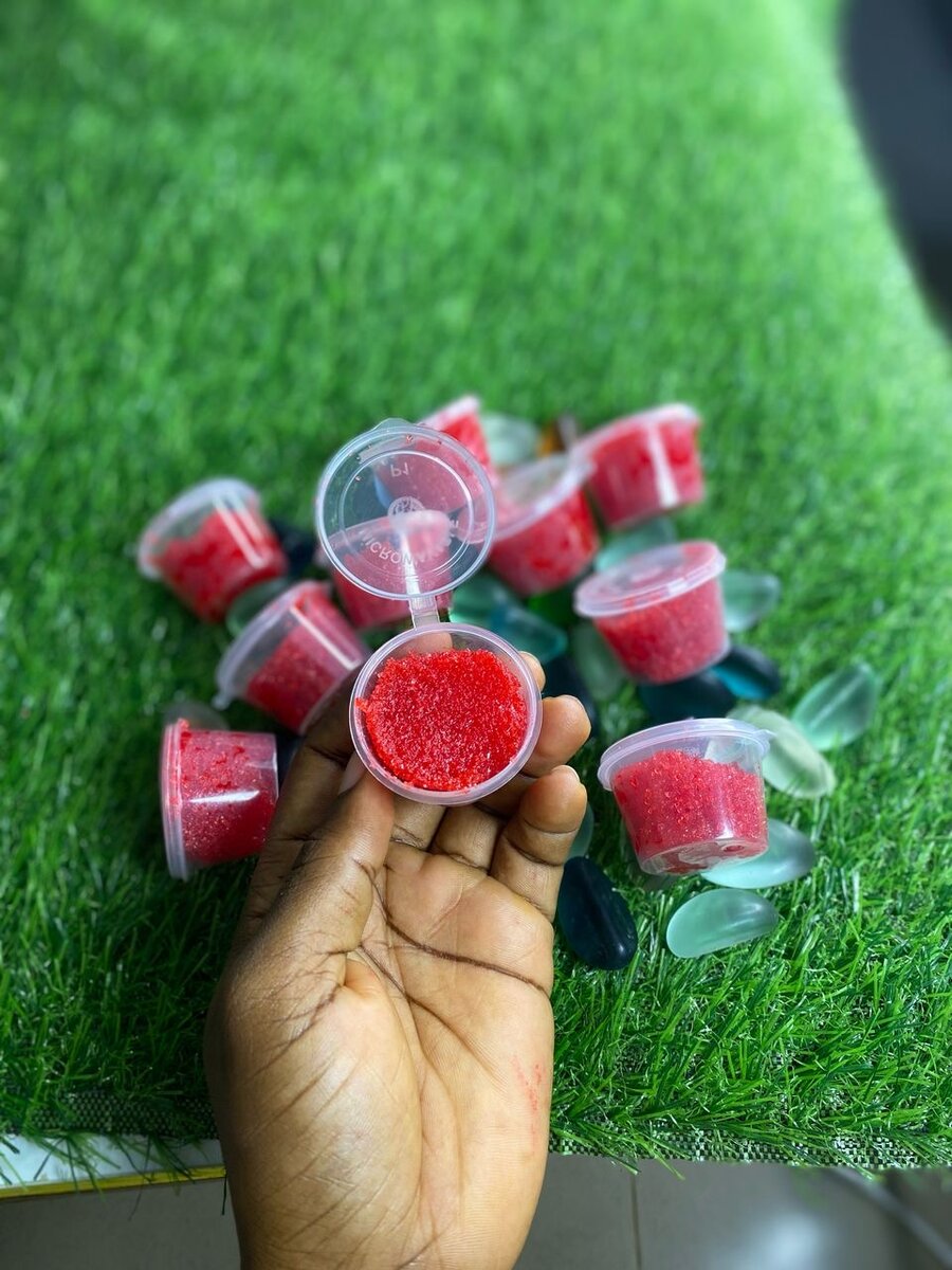 Gommage lèvres sucré rouge