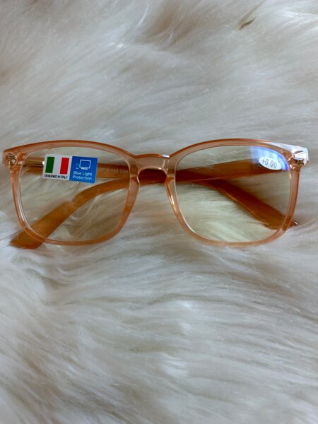 Eye Glasses with blue light.