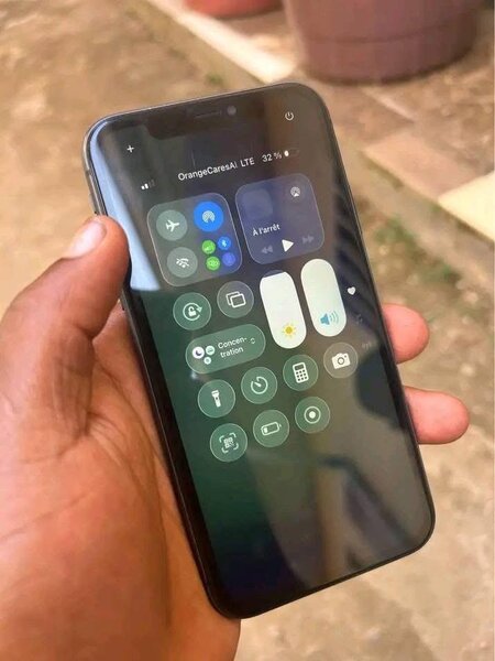 iPhone 11 Noir 64GB
