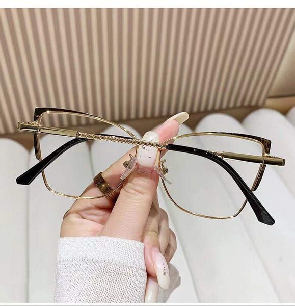 des lunettes de soleil