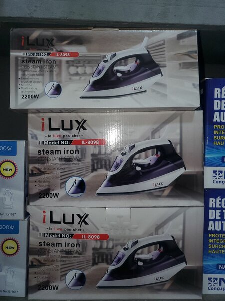 Fer à repasser vapeur 2200W