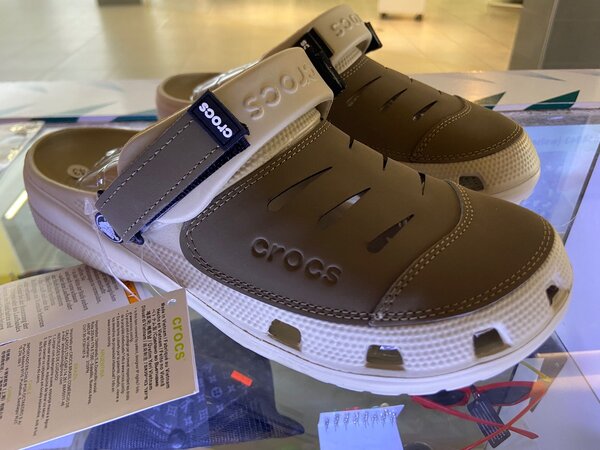 CROCS
