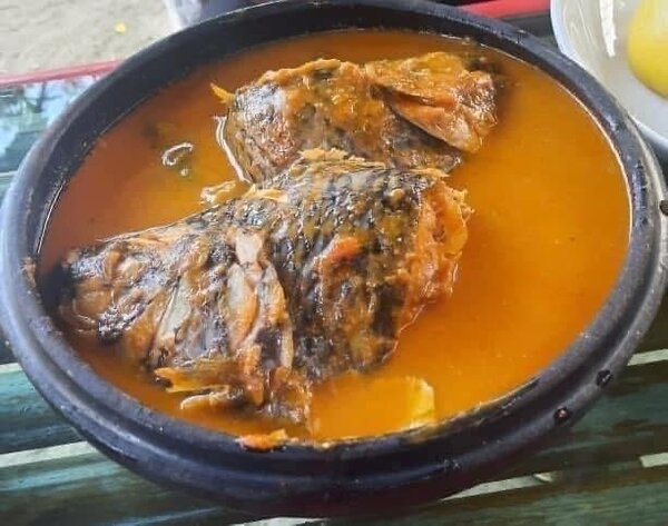 Soupe de poissons épicée