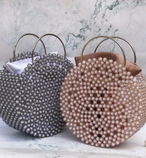 Sacs à main perlés élégants