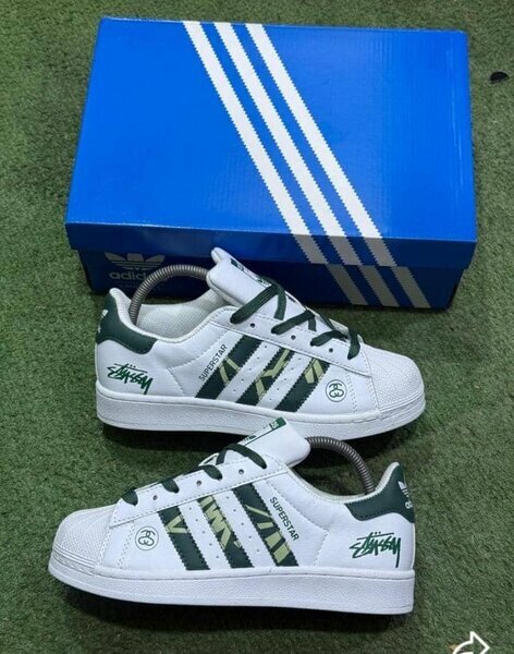 Adidas Superstar x Stussy neuves