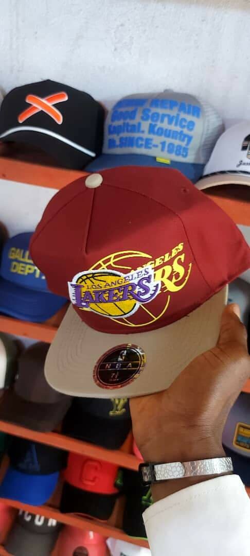 Casquettes neuves