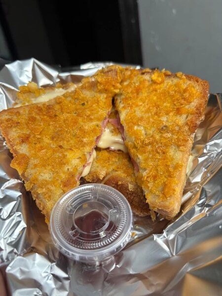 Croque au Fromage Doré