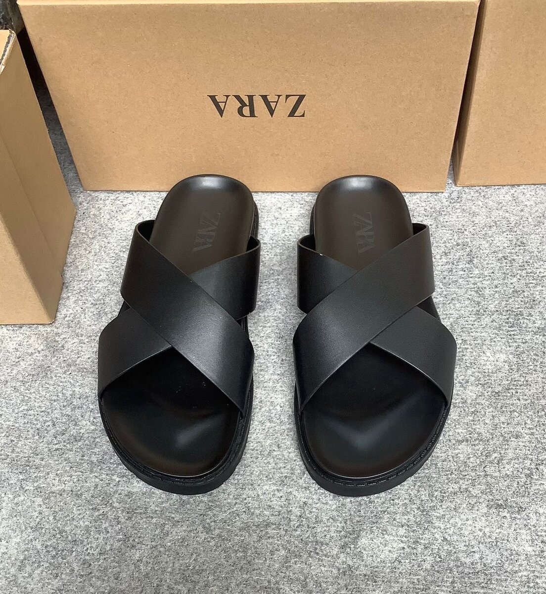 Sandales stylées en cuir