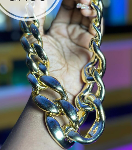 Necklace for fomen gold color