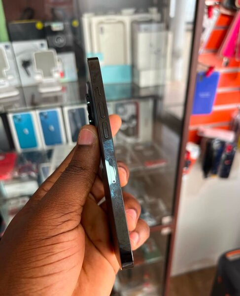 Used iPhone 14 Pro 128Gb Dual Sim factory unlocked Bh100%