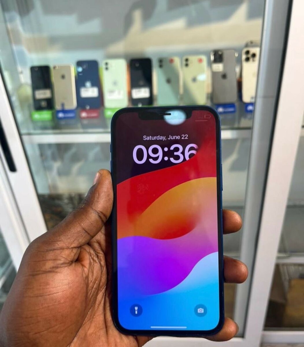iPhone 12 128gig GHC 4800