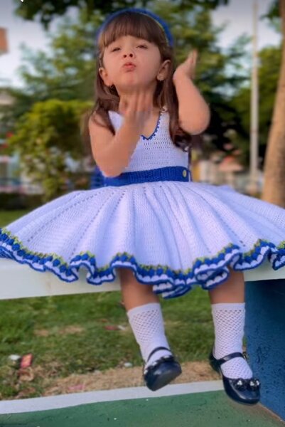 Robe tricotée pour filles