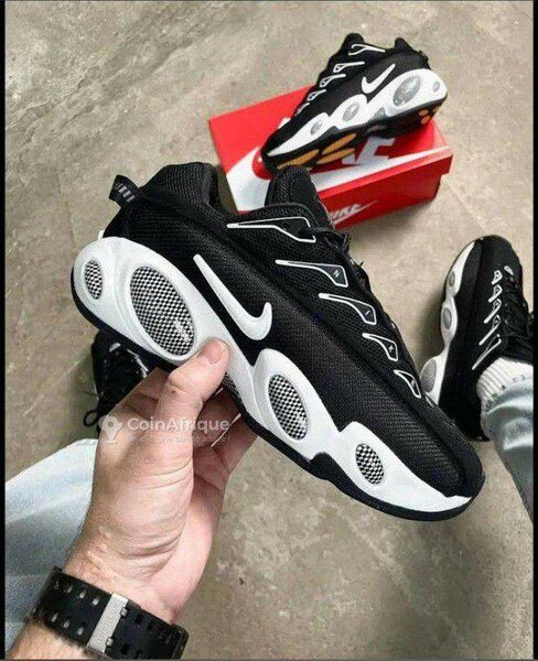 Sneakers de sport noir et blanc