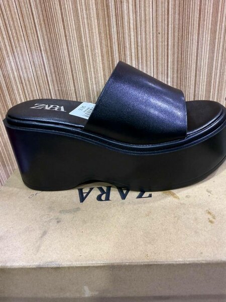 Chaussures à talons Zara