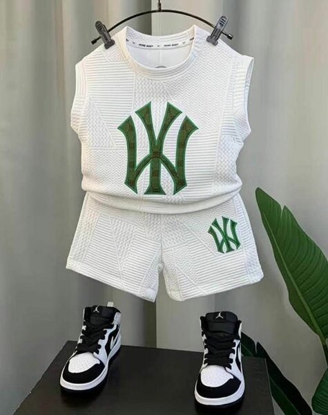 Ensemble bébé sportif blanc
