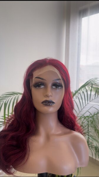 Perruque humaine rouge ondulée