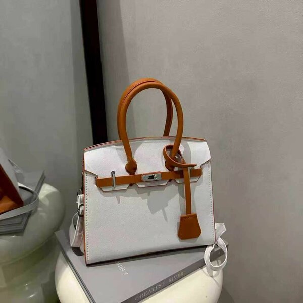 Sac à main cuir élégant