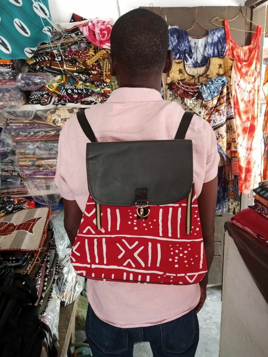 Sac à dos en tissu africain