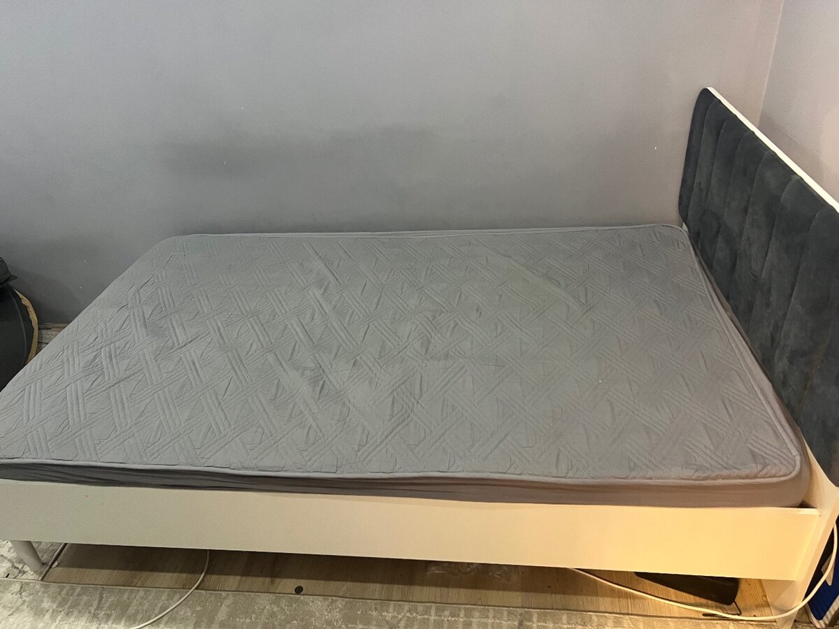 Кровать двуспальная 205х128