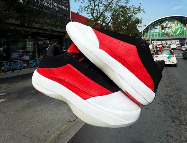 Sneakers de sport rouge et blanc
