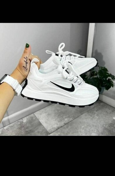 Chaussures Nike pour hommes et femmes