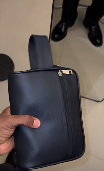 Pochette  en cuir élégante