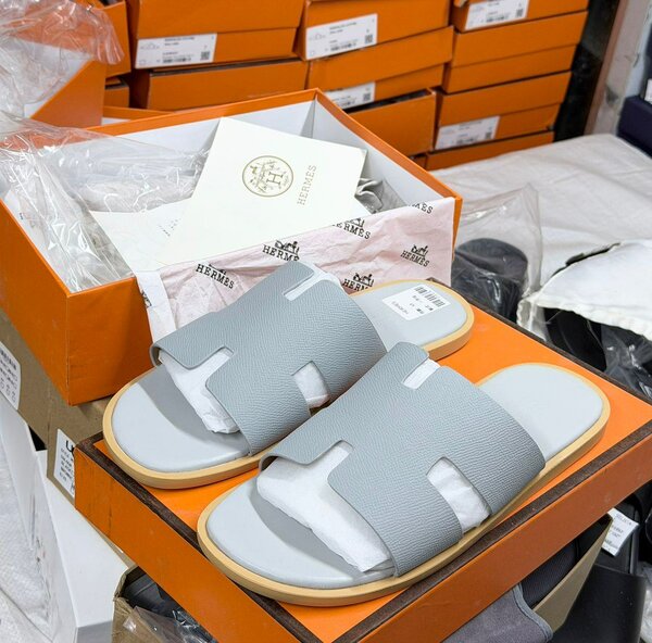 Sandales de luxe élégantes