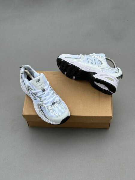 Baskets légères pour homme