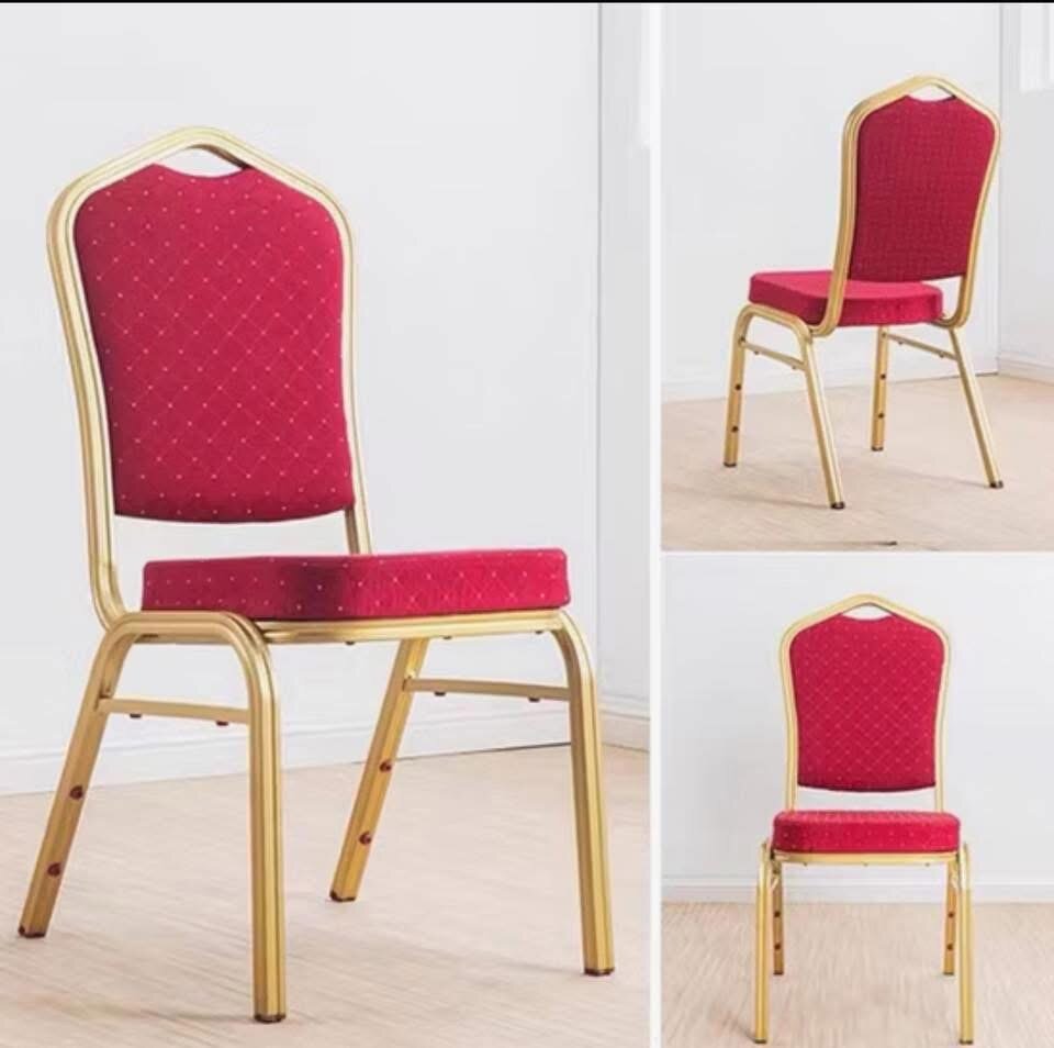 Chaise pliable en métal doré avec rembourrage en tissu