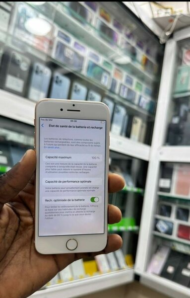 iPhone 8 64GB Or Reconditionné