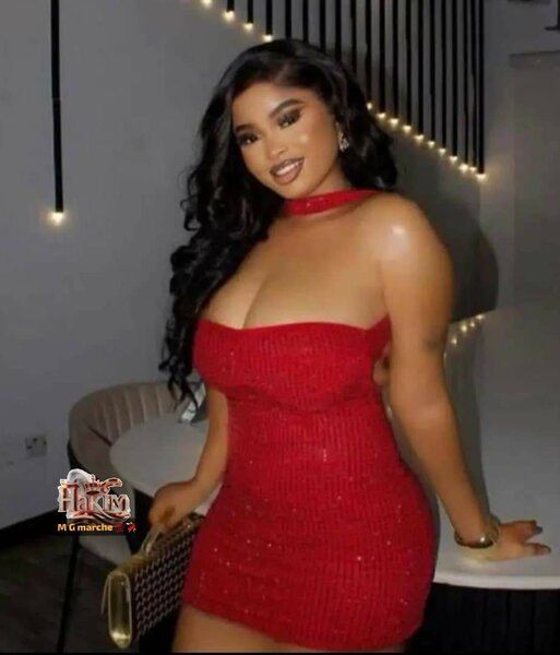 Robe moulante rouge glamour