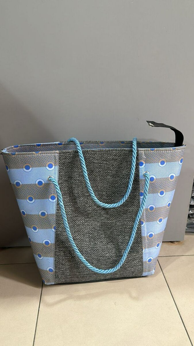 Sac de plage en toile colorée