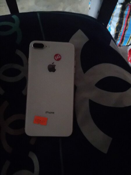 IPhone 8plus ,64 gig