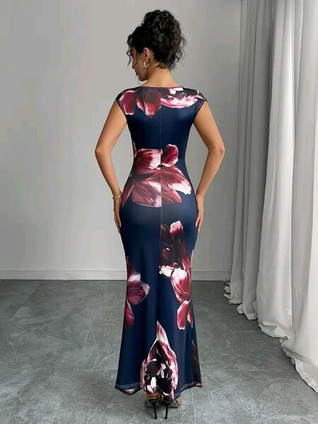 Robe longue bleu marine fleurs