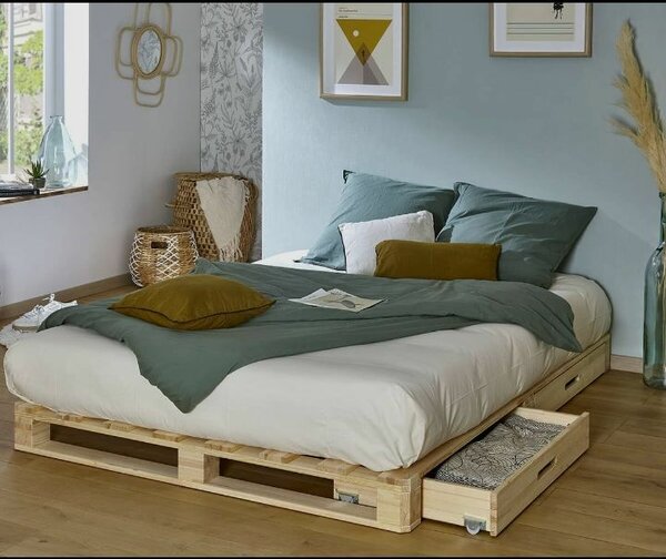 Lit palette en bois avec rangement