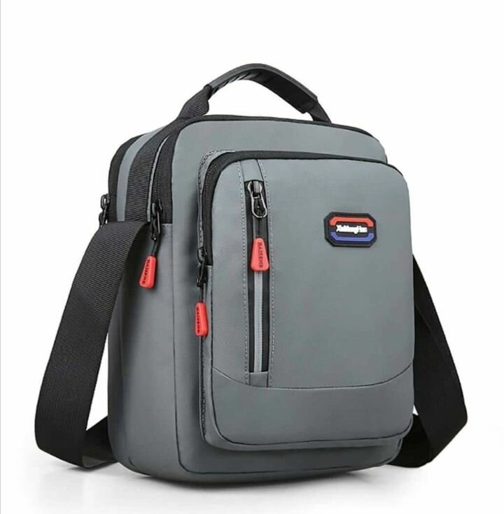 Sac à dos gris pour homme