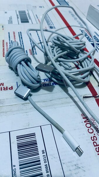 Genuine OEM Apple USB-C type c to MagSafe 3