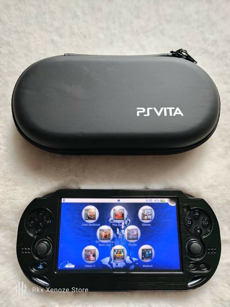 PS Vita + 30 jeux