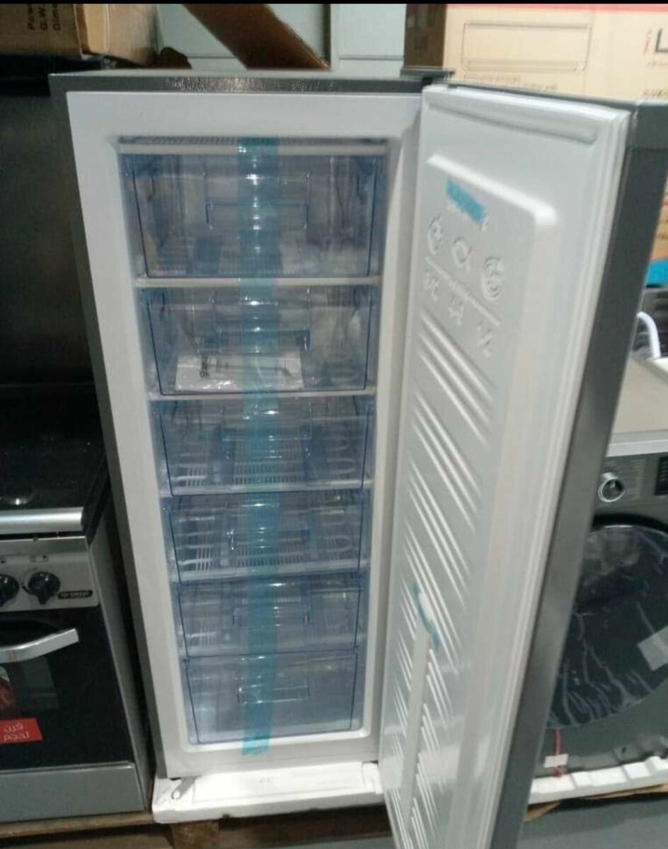 Congélateur vertical spacieux