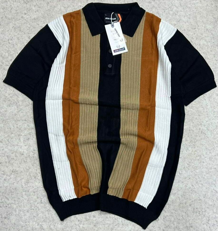 Polo rayé en maille légère