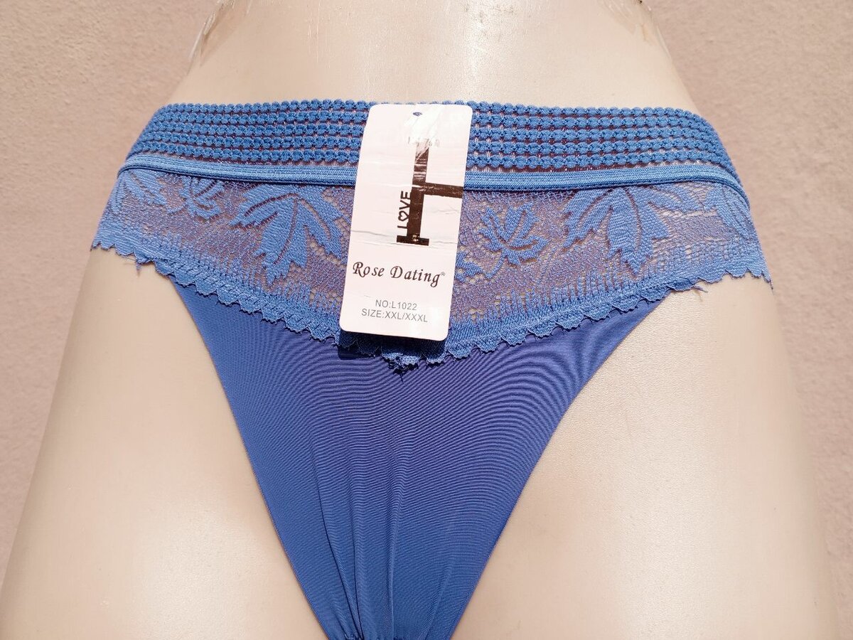 Culotte dentelle bleue élégante