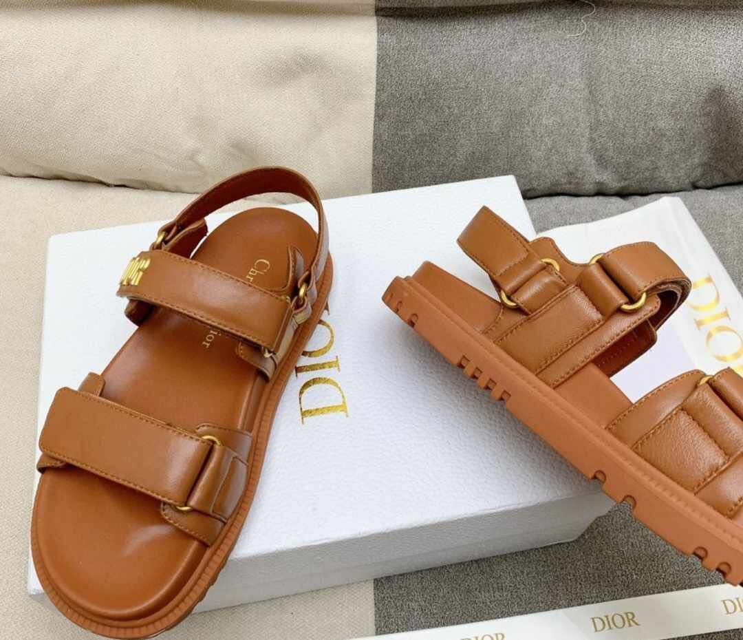 Flip flops for the queens