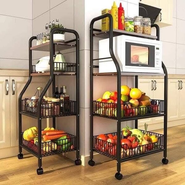 Étagère de cuisine sur roulettes