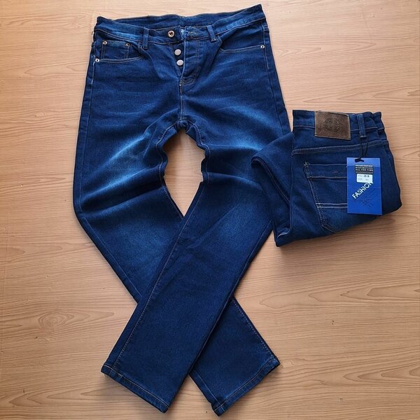 Stock jeans