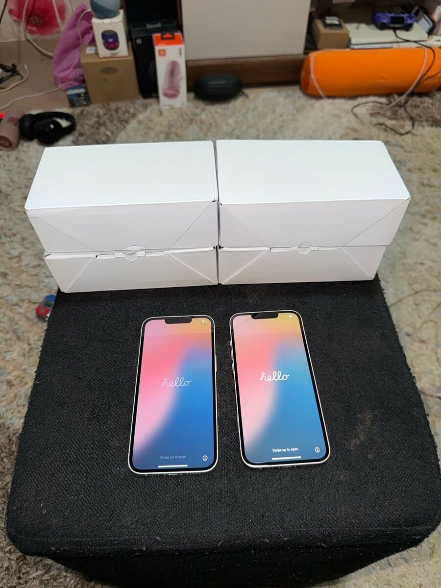 iPhone 13 128gig (UK)