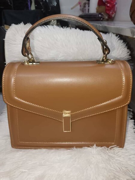 Sac à main élégant en cuir