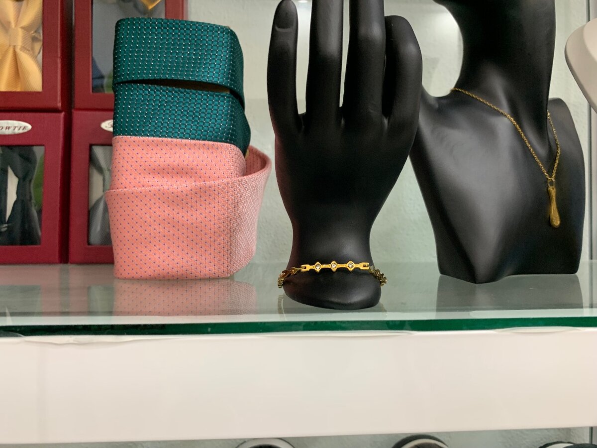 Colliers et Bracelets Élégants