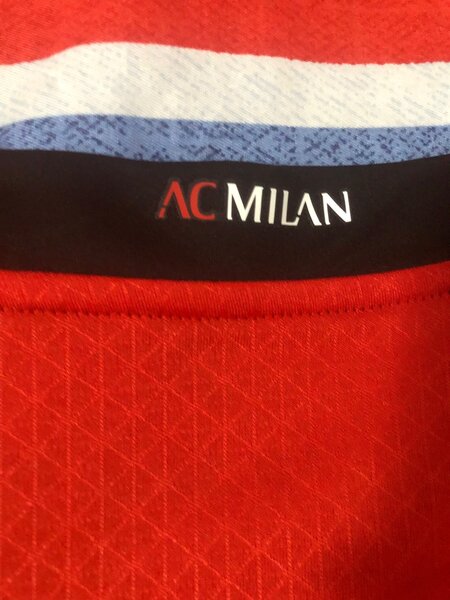 Maillot de AC MILAN 23/24 AUTHENTIQUE