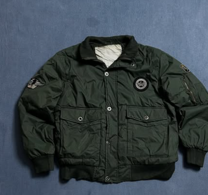 MA-1 bomber jacket size: M