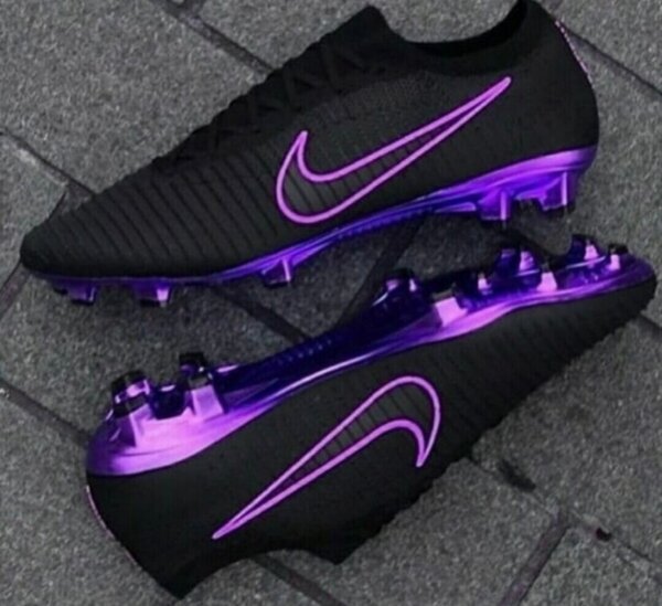 Chaussures de football Nike noir